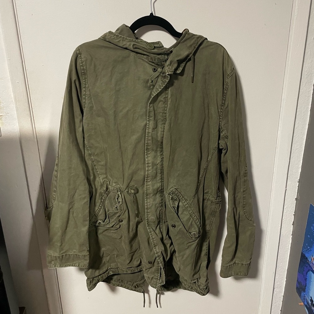 Green men’s military style jacket size M